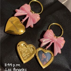 Gold Heart Locker sincerely keychain kali uchis singer